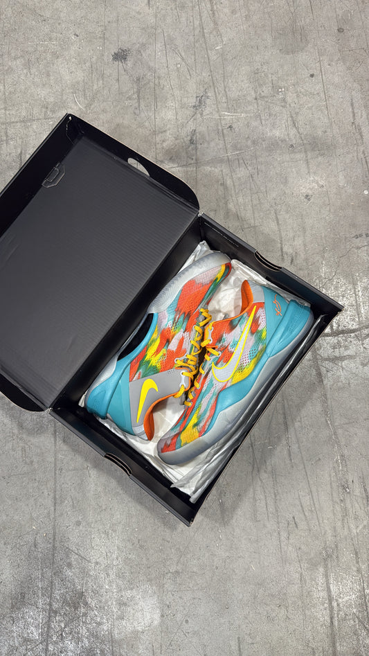 (2) Nike Kobe Venice Beach SZ 9.5 + Nike Dunk Low Chicago Split SZ 11