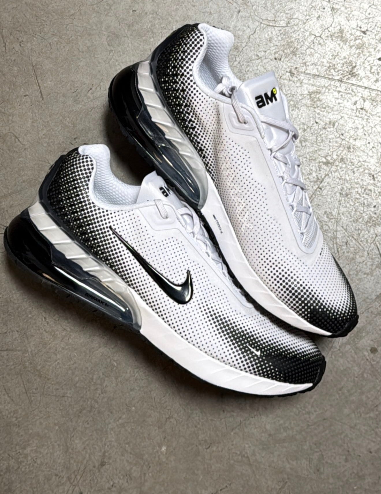 Nike Air Max Phoenix White