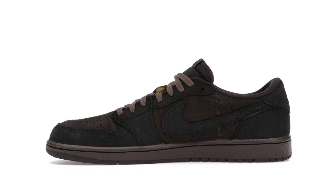 Jordan 1 Retro Low OG SP Travis Scott Velvet Brown SZ 8M / 9.5W (Box damaged)