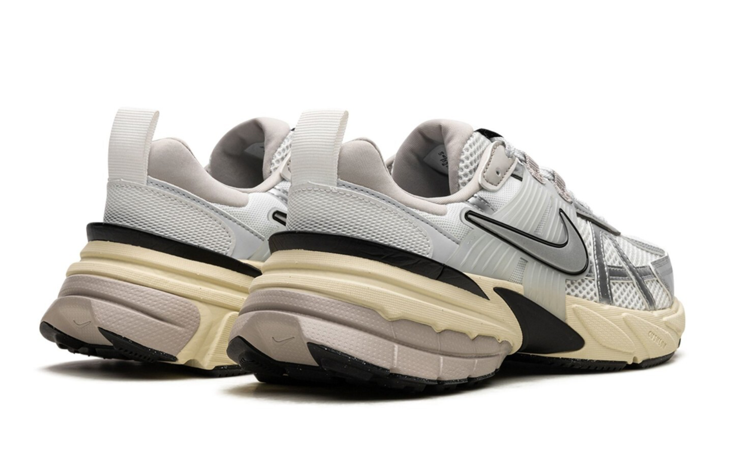 Nike V2K Run Summit White Metallic Silver SZ 10M / 11.5W