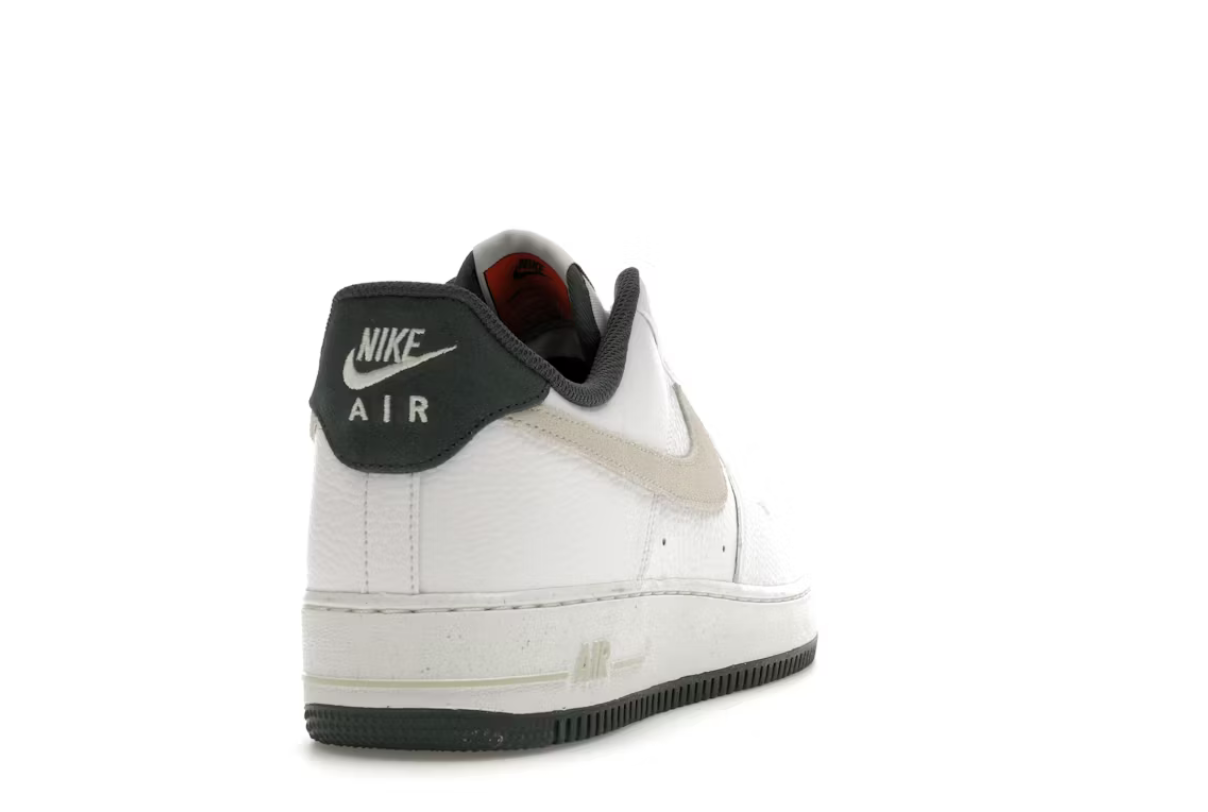 Nike Air Force 1 Low '07 LV8 Vintage Green SZ 10.5M / 12W
