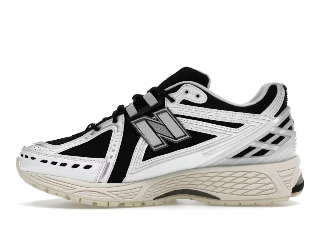 New Balance 1906R White Black Metallic SZ 10M / 11.5W