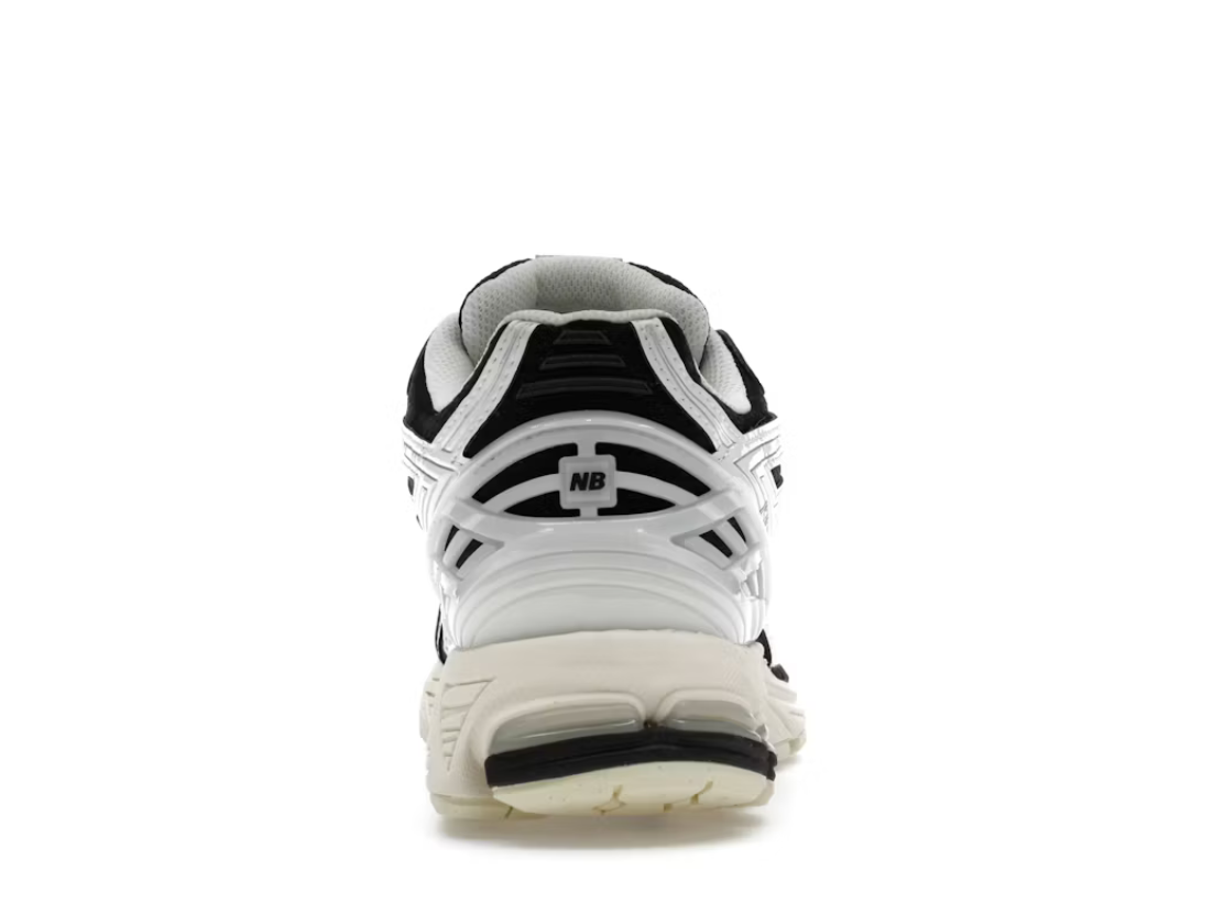 New Balance 1906R White Black Metallic SZ 10M / 11.5W