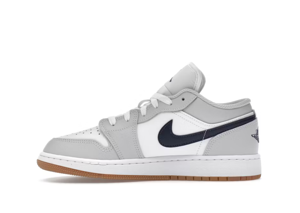 Jordan 1 Low White Neutral Grey Gum Midnight Navy (GS) SZ 7Y / 8.5W