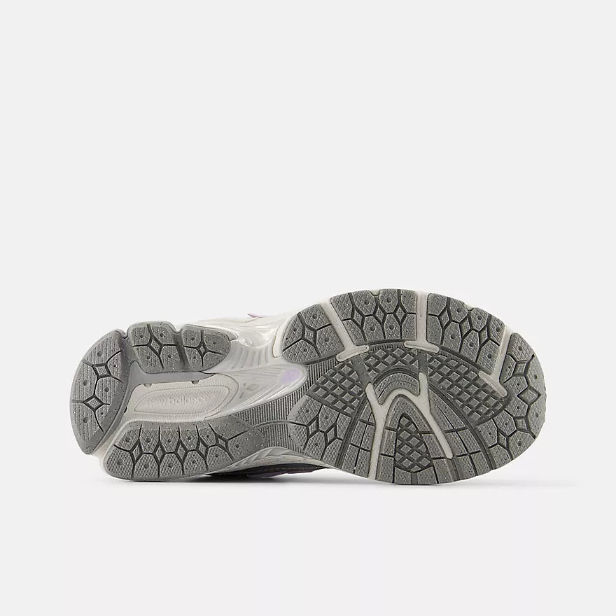 New Balance 1906R Silver Metallic Milk Violet